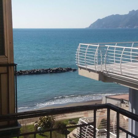 B&B Sul Mare Salerno Bagian luar foto